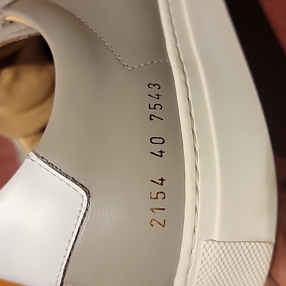 Common Projects sneaker. Size 10 - Picture 11 of 11